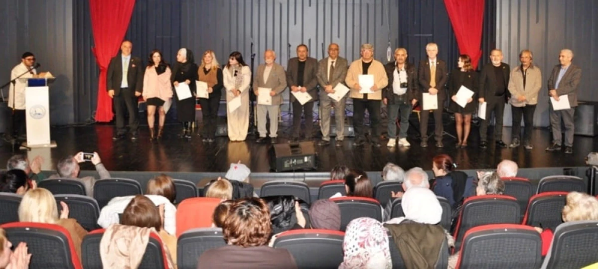 Basın Mesleğine Emek Veren 34 İsim &Ouml;d&uuml;llendirildi