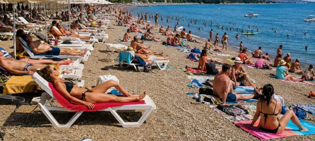 Kıyılarda İşgale Son: Havlusunu Seren Vatandaştan &Uuml;cret Alınamayacak