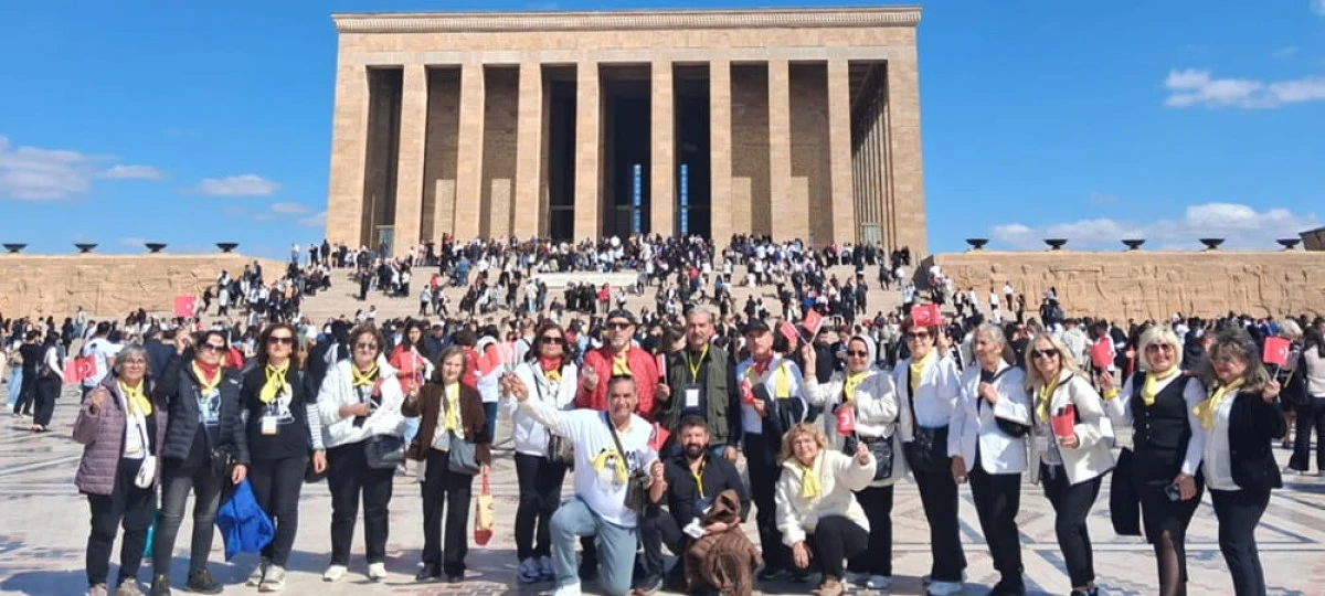 L&Ouml;SEV G&ouml;n&uuml;ll&uuml;lerinden Anlamlı Ankara Ziyareti: Can Dost Doğaseverler Anıtkabir&rsquo;de!
